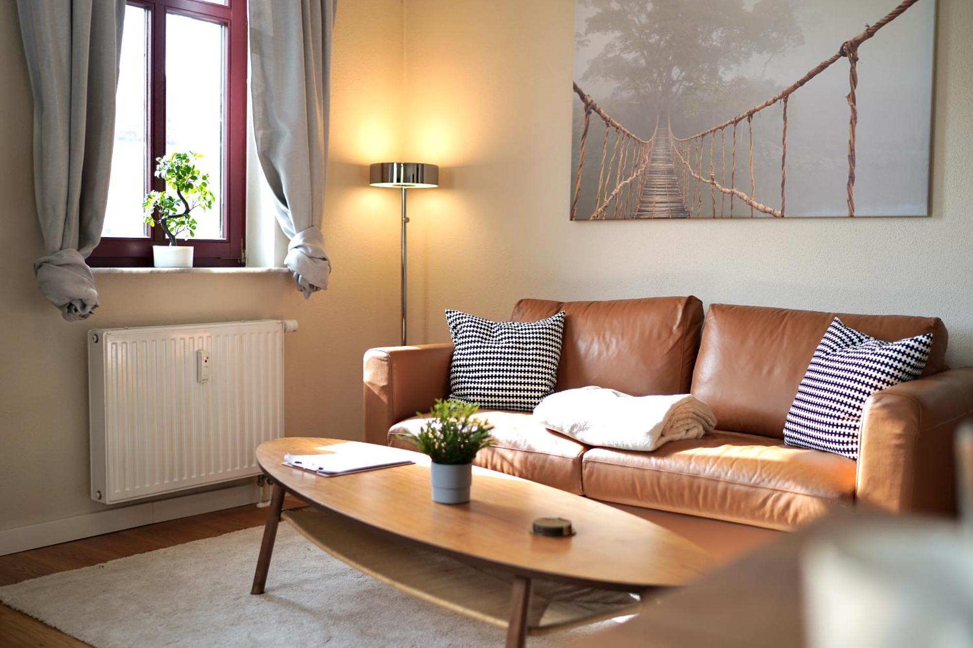 Edler Wohnraum Noble Stadtoase Mit Boxspringbett, Kaffeevollautomat & Parkplatz 츠비카우 외부 사진